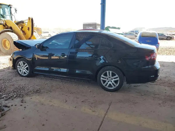 3VW2B7AJ4JM261842 2018 VOLKSWAGEN JETTA - Image 2