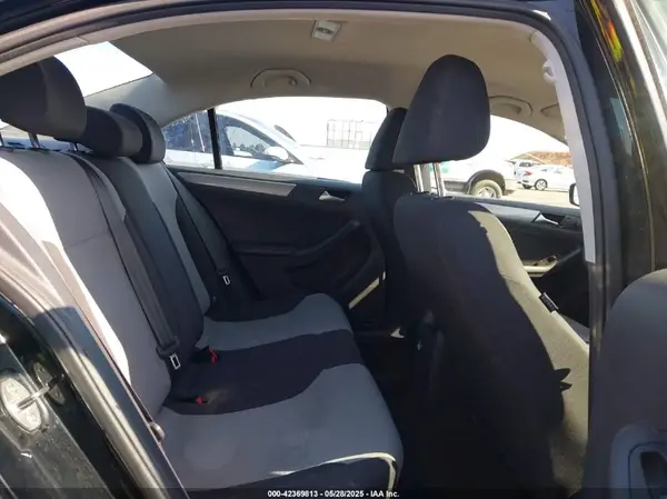3VW2B7AJ5HM210523 2017 VOLKSWAGEN JETTA - Image 8