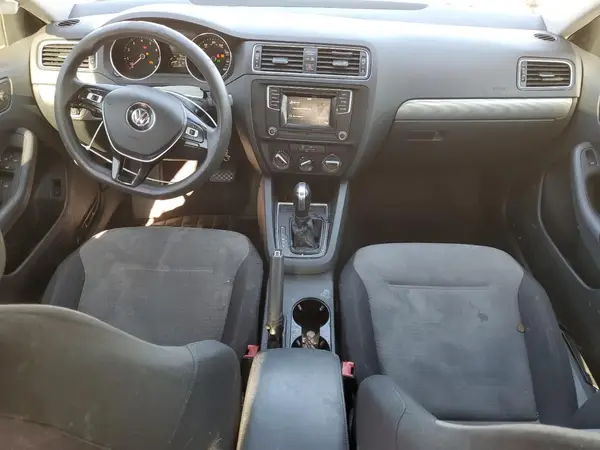 3VW2B7AJ5HM214572 2017 VOLKSWAGEN JETTA - Image 8
