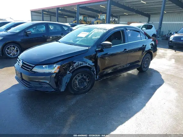 3VW2B7AJ5HM214880 2017 VOLKSWAGEN JETTA - Image 2