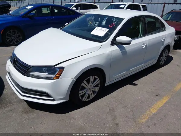 3VW2B7AJ5HM215527 2017 VOLKSWAGEN JETTA - Image 2