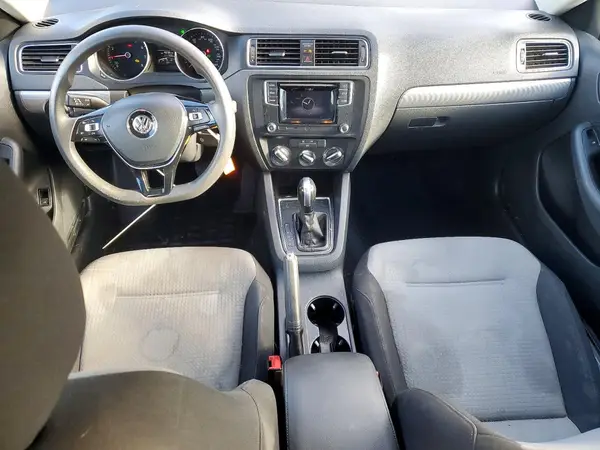 3VW2B7AJ5HM218413 2017 VOLKSWAGEN JETTA - Image 8