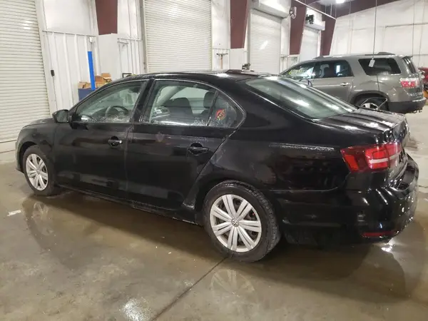 3VW2B7AJ5HM225989 2017 VOLKSWAGEN JETTA - Image 2