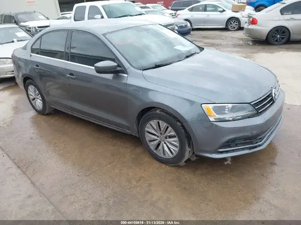 3VW2B7AJ5HM228701 2017 VOLKSWAGEN JETTA - Image 1