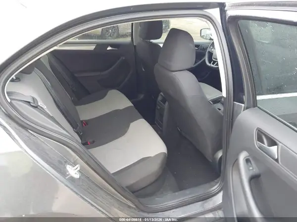 3VW2B7AJ5HM228701 2017 VOLKSWAGEN JETTA - Image 8