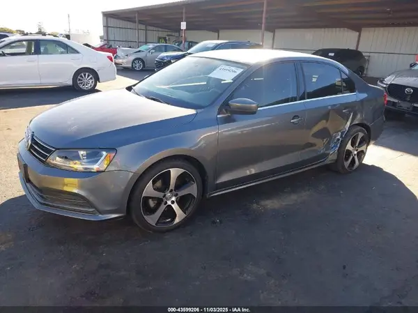 3VW2B7AJ5HM243148 2017 VOLKSWAGEN JETTA - Image 2
