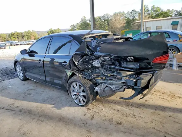 3VW2B7AJ5HM259186 2017 VOLKSWAGEN JETTA - Image 2