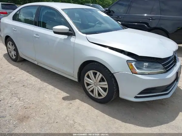 3VW2B7AJ5HM260791 2017 VOLKSWAGEN JETTA - Image 1
