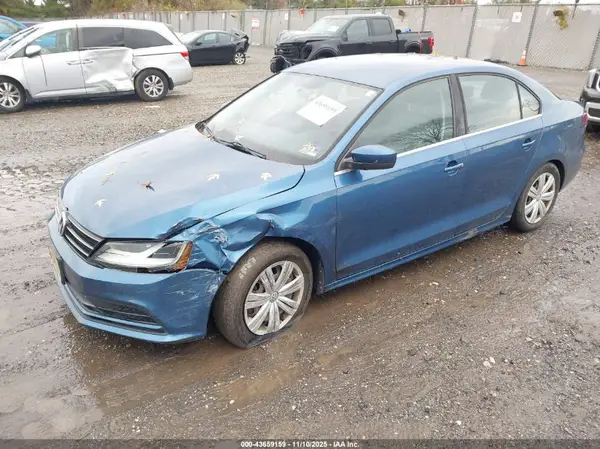 3VW2B7AJ5HM261827 2017 VOLKSWAGEN JETTA - Image 2