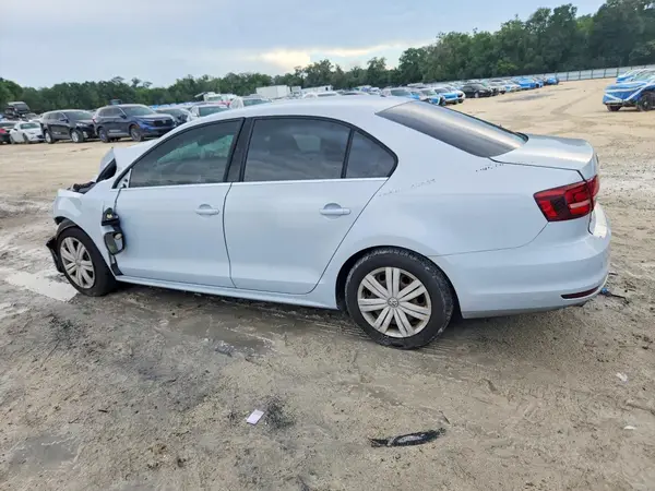 3VW2B7AJ5HM265845 2017 VOLKSWAGEN JETTA - Image 2