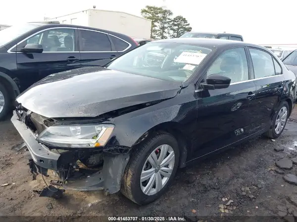 3VW2B7AJ5HM265912 2017 VOLKSWAGEN JETTA - Image 2