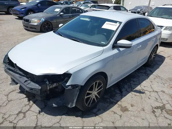 3VW2B7AJ5HM278515 2017 VOLKSWAGEN JETTA - Image 2