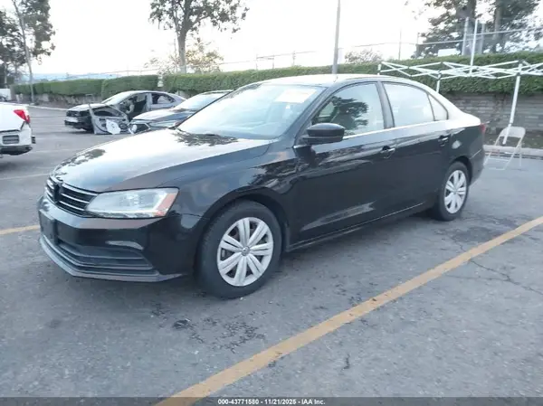 3VW2B7AJ5HM283388 2017 VOLKSWAGEN JETTA - Image 2