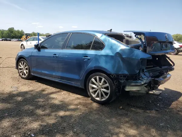 3VW2B7AJ5HM297999 2017 VOLKSWAGEN JETTA - Image 2