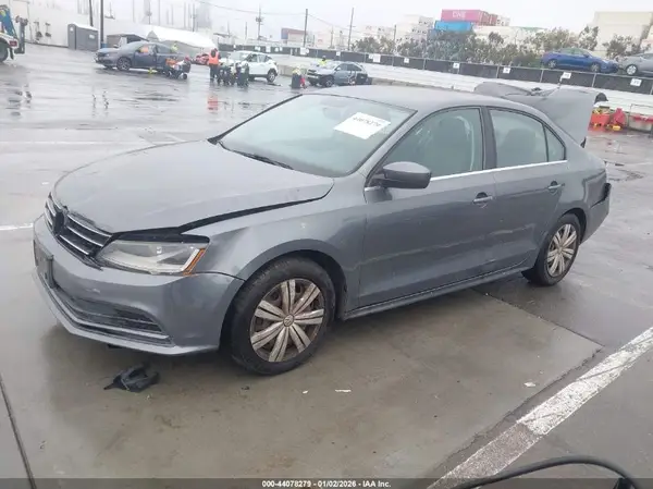 3VW2B7AJ5HM301808 2017 VOLKSWAGEN JETTA - Image 2