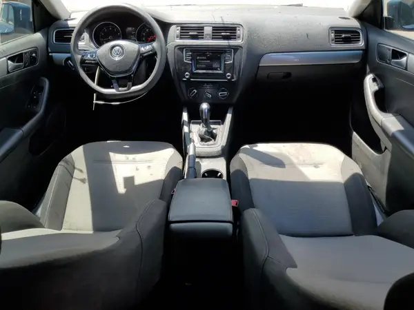 3VW2B7AJ5HM303784 2017 VOLKSWAGEN JETTA - Image 8
