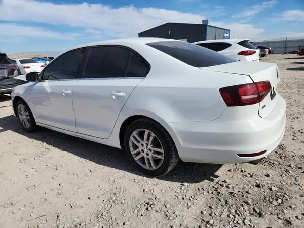 3VW2B7AJ5HM310167 2017 VOLKSWAGEN JETTA - Image 2