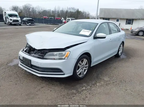 3VW2B7AJ5HM320830 2017 VOLKSWAGEN JETTA - Image 2