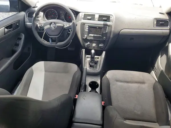3VW2B7AJ5HM324649 2017 VOLKSWAGEN JETTA - Image 8