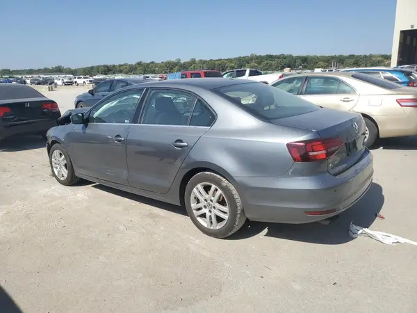 3VW2B7AJ5HM329169 2017 VOLKSWAGEN JETTA - Image 2