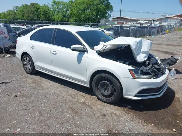 3VW2B7AJ5HM332931 2017 VOLKSWAGEN JETTA - Image 1