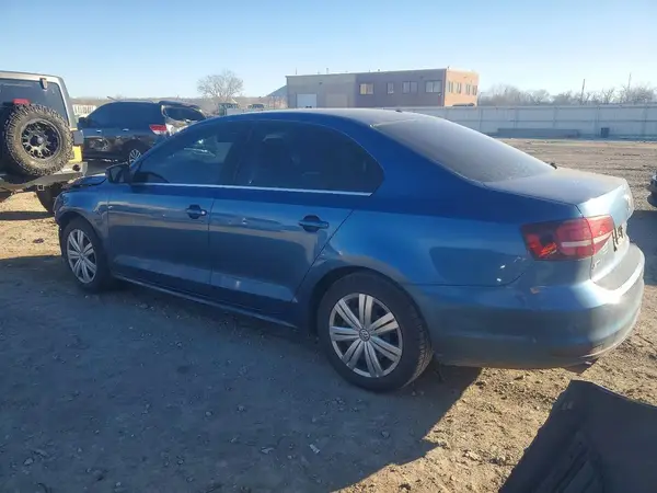3VW2B7AJ5HM343976 2017 VOLKSWAGEN JETTA - Image 2