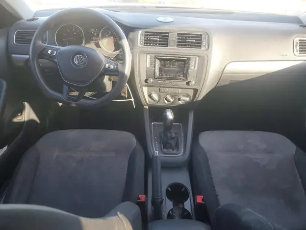 3VW2B7AJ5HM343976 2017 VOLKSWAGEN JETTA - Image 8