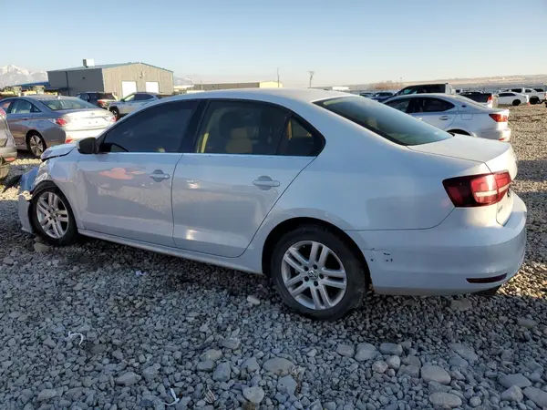 3VW2B7AJ5HM344125 2017 VOLKSWAGEN JETTA - Image 2