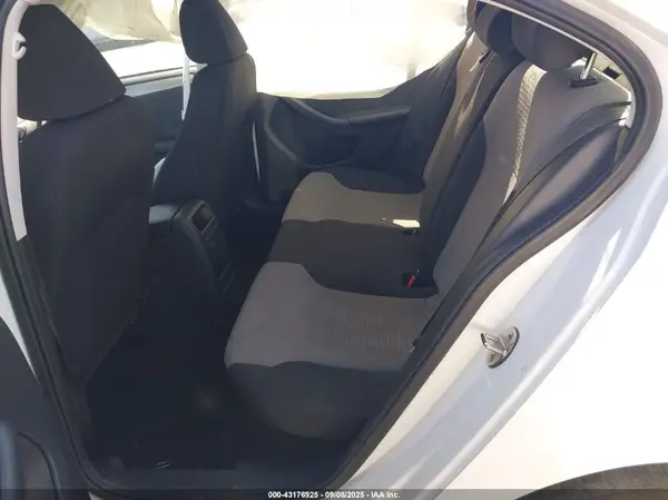 3VW2B7AJ5HM350023 2017 VOLKSWAGEN JETTA - Image 8