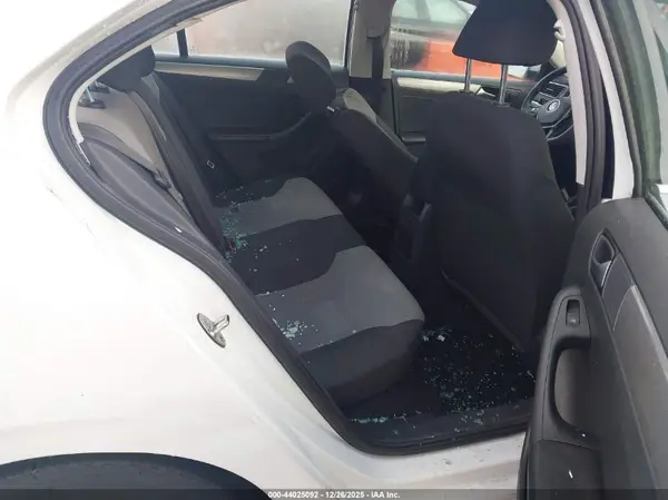 3VW2B7AJ5HM350166 2017 VOLKSWAGEN JETTA - Image 8