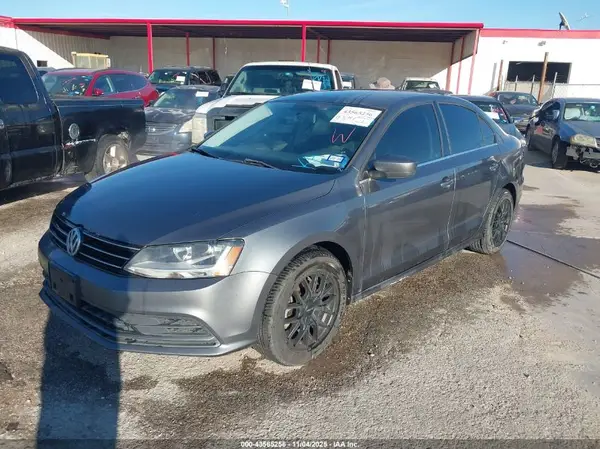 3VW2B7AJ5HM352936 2017 VOLKSWAGEN JETTA - Image 2