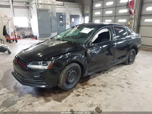 3VW2B7AJ5HM359062 2017 VOLKSWAGEN JETTA - Image 2