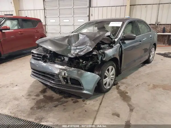 3VW2B7AJ5HM361636 2017 VOLKSWAGEN JETTA - Image 2