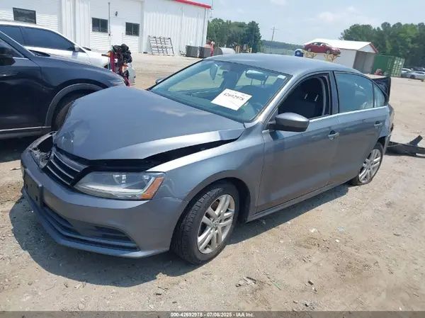 3VW2B7AJ5HM367453 2017 VOLKSWAGEN JETTA - Image 2