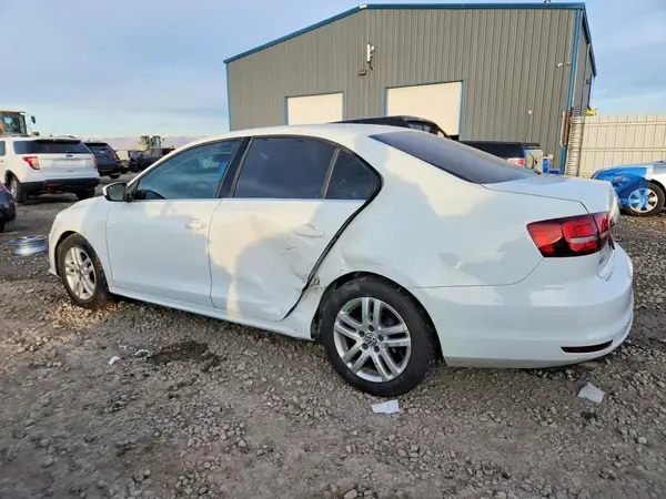 3VW2B7AJ5HM371230 2017 VOLKSWAGEN JETTA - Image 2