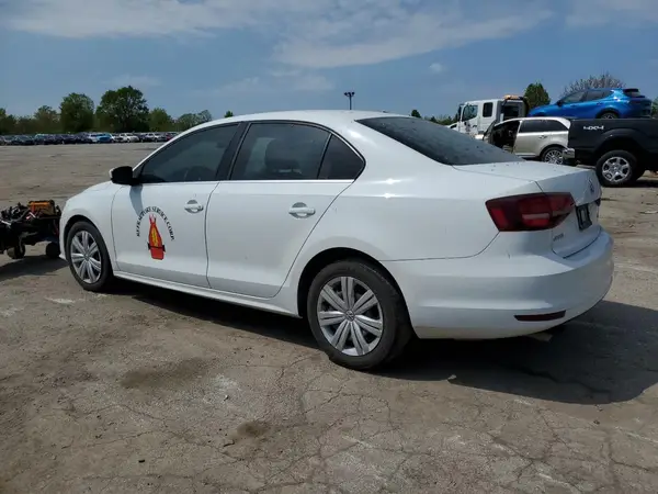 3VW2B7AJ5HM374161 2017 VOLKSWAGEN JETTA - Image 2