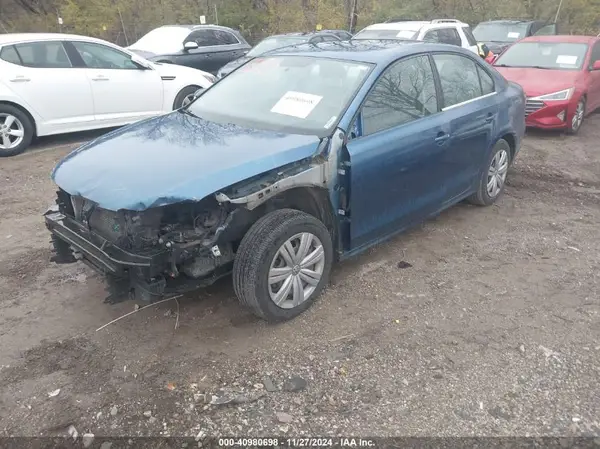 3VW2B7AJ5HM376055 2017 VOLKSWAGEN JETTA - Image 2