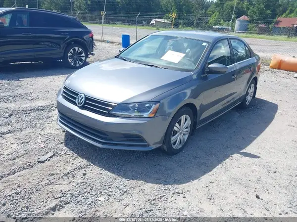 3VW2B7AJ5HM380400 2017 VOLKSWAGEN JETTA - Image 2