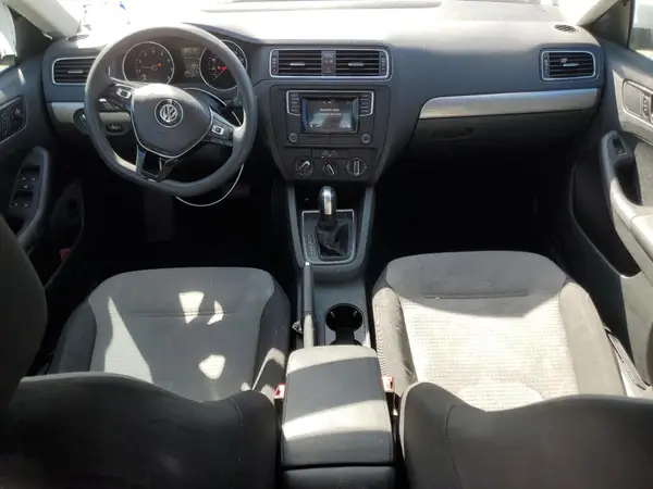 3VW2B7AJ5HM384527 2017 VOLKSWAGEN JETTA - Image 8