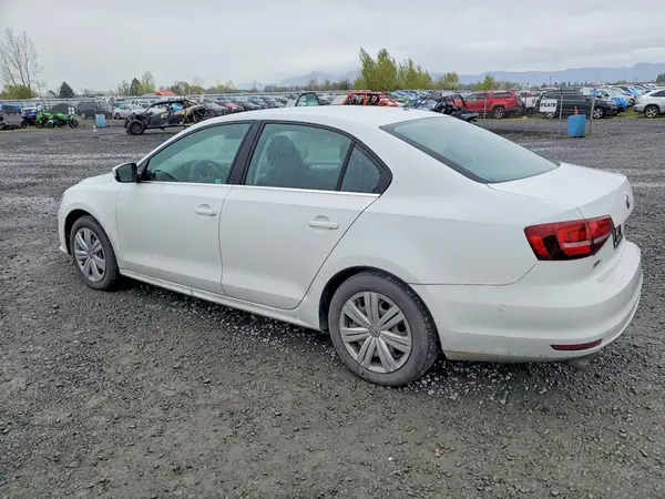 3VW2B7AJ5HM399559 2017 VOLKSWAGEN JETTA - Image 2