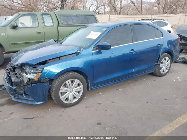 3VW2B7AJ5HM408745 2017 VOLKSWAGEN JETTA - Image 2