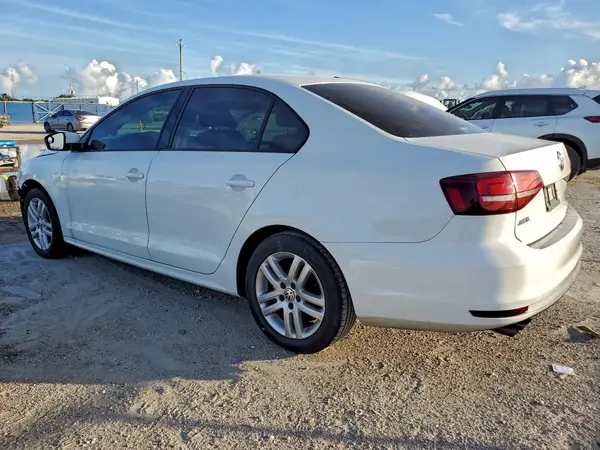 3VW2B7AJ5JM217266 2018 VOLKSWAGEN JETTA - Image 2