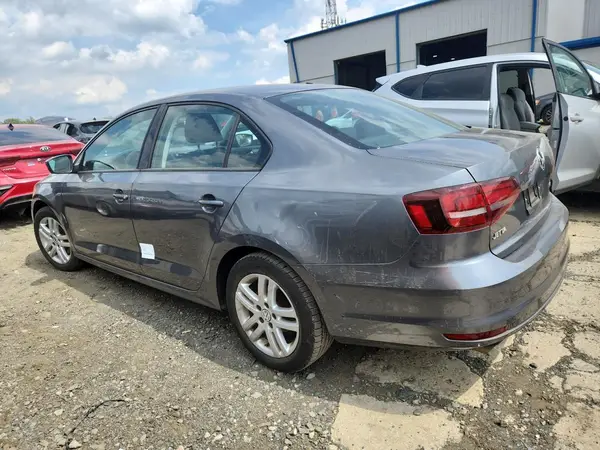 3VW2B7AJ5JM220801 2018 VOLKSWAGEN JETTA - Image 2