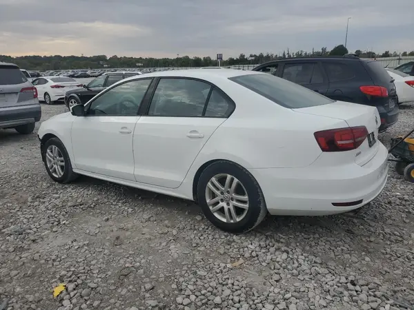 3VW2B7AJ5JM225156 2018 VOLKSWAGEN JETTA - Image 2