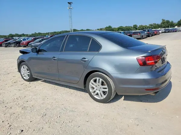 3VW2B7AJ5JM247898 2018 VOLKSWAGEN JETTA - Image 2