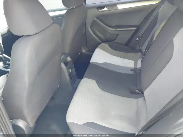 3VW2B7AJ5JM257525 2018 VOLKSWAGEN JETTA - Image 8