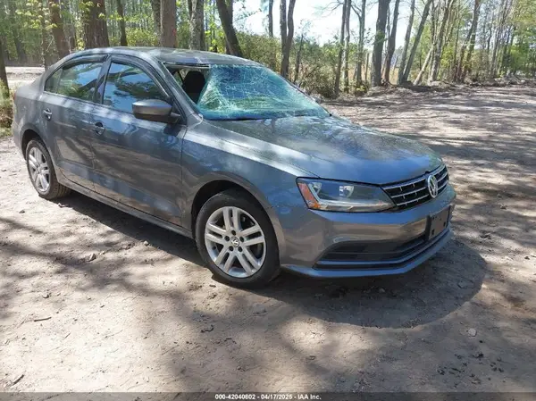 3VW2B7AJ5JM257735 2018 VOLKSWAGEN JETTA - Image 1