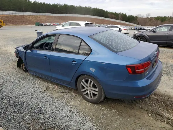 3VW2B7AJ5JM261817 2018 VOLKSWAGEN JETTA - Image 2