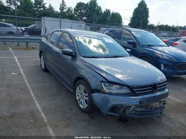 3VW2B7AJ5JM263695 2018 VOLKSWAGEN JETTA - Image 1