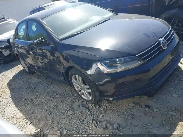3VW2B7AJ6HM206786 2017 VOLKSWAGEN JETTA - Image 1
